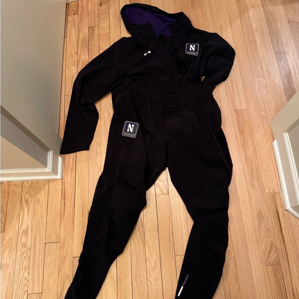 Northwestern Under Armour Travel Suit XL